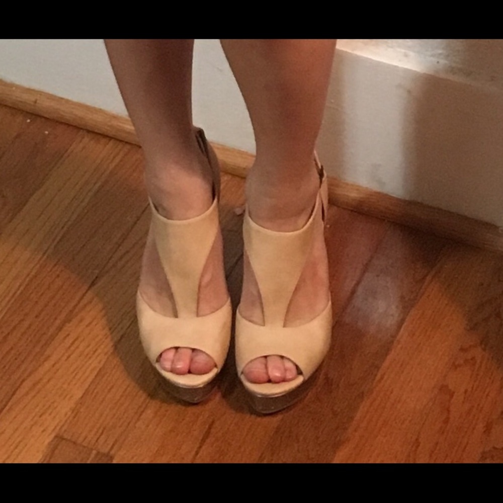 Francesca’s Tan Wedge Platform Heels